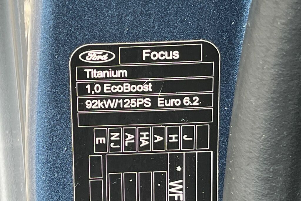 Ford Focus 1.0 Ecoboost Hybrid Mhev 125 Titanium Edition 5 Do  #37