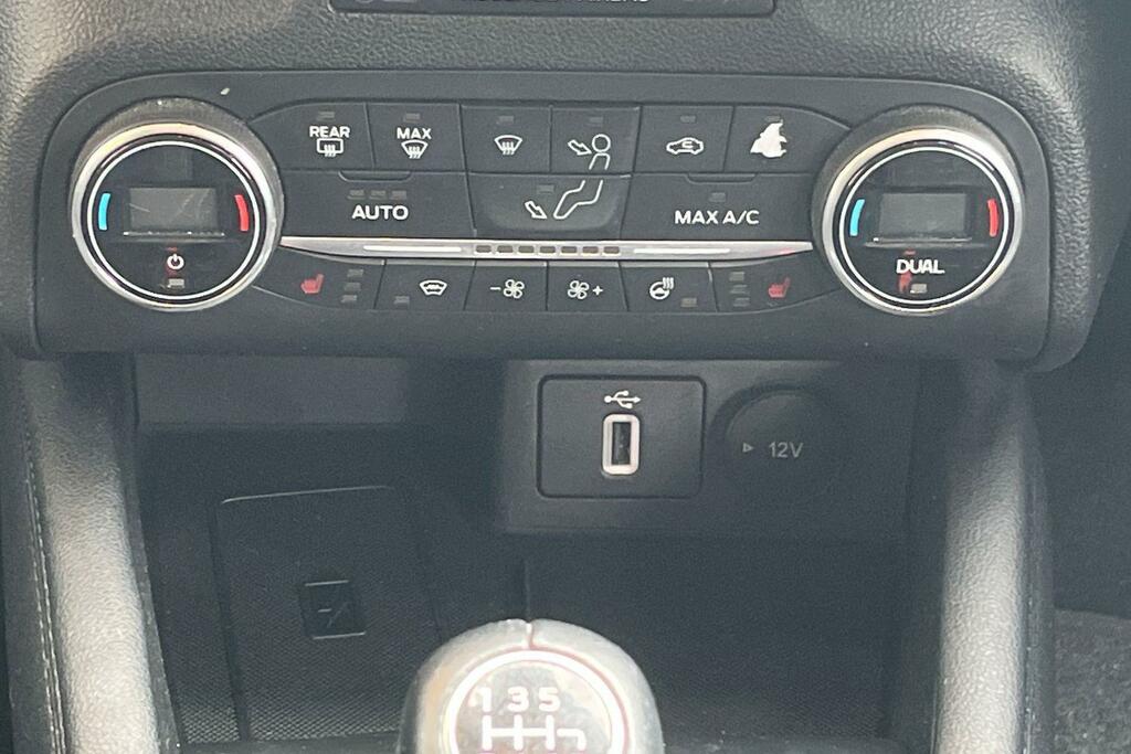 Ford Focus 1.0 Ecoboost Hybrid Mhev 125 Titanium Edition 5 Do  #26