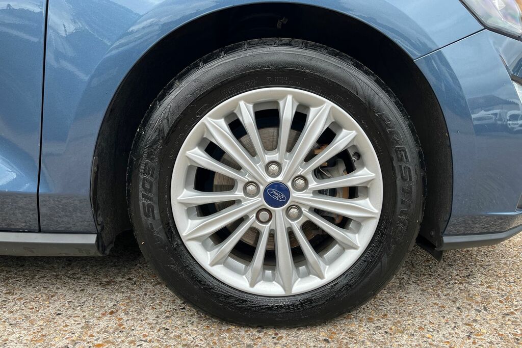 Ford Focus 1.0 Ecoboost Hybrid Mhev 125 Titanium Edition 5 Do  #8