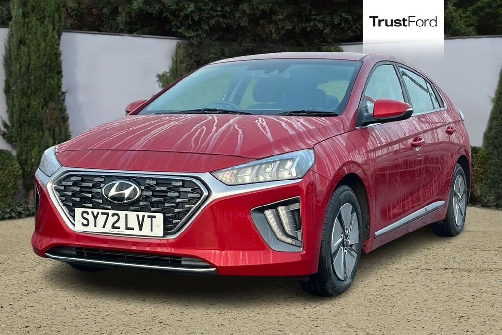 Hyundai Ioniq Premium Red #5
