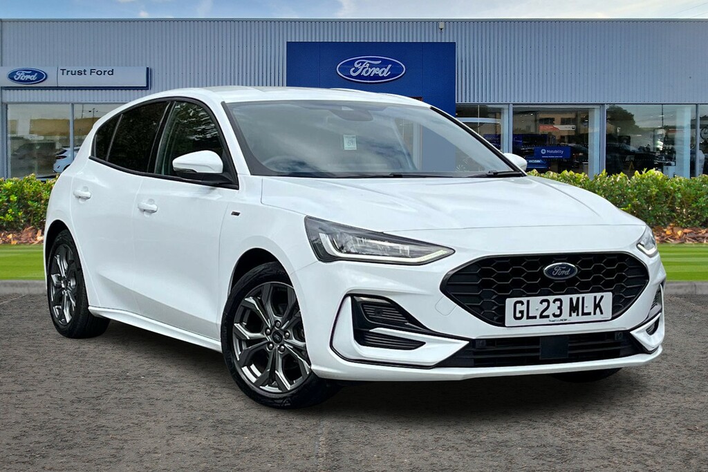 Ford Focus St-line White