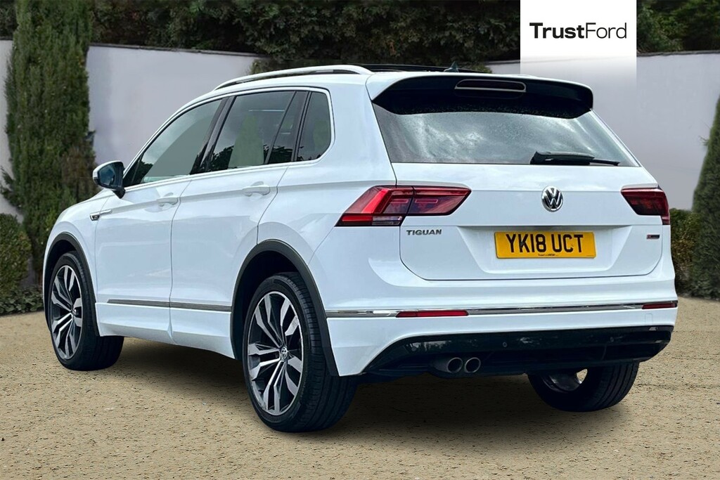 Volkswagen Tiguan R-line White #2