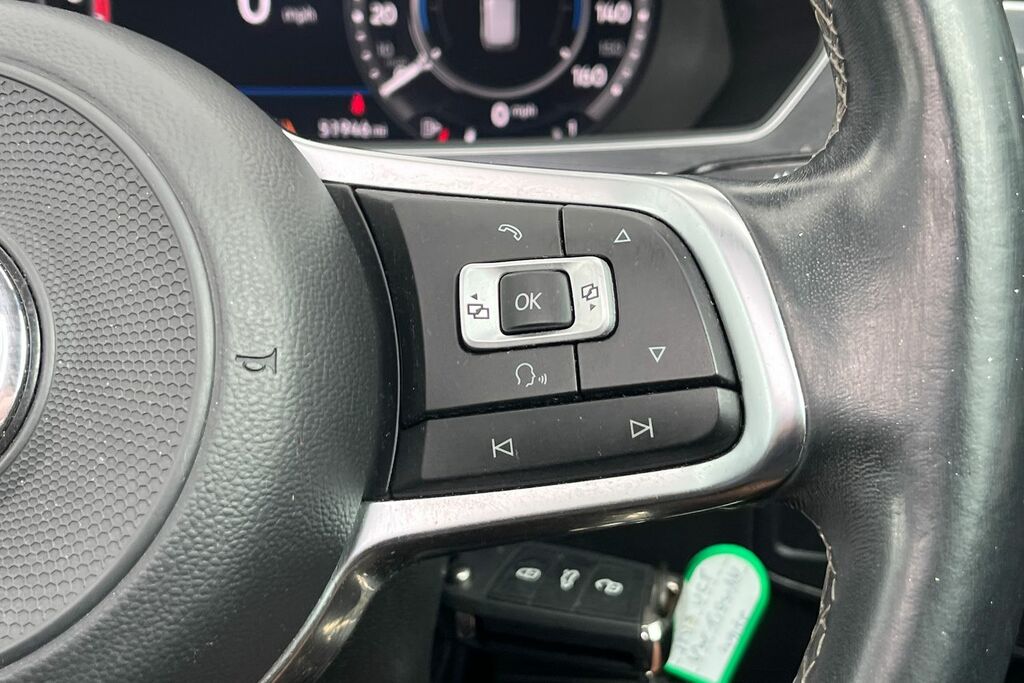 Volkswagen Tiguan 2.0 Tdi 150 Se Grey #31