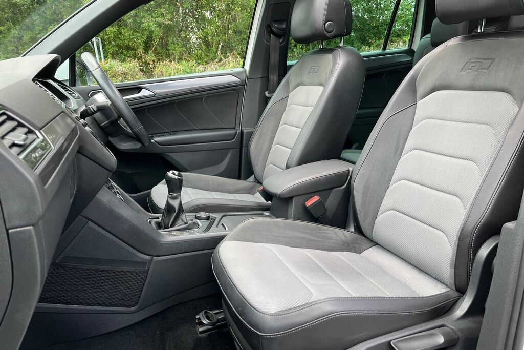 Volkswagen Tiguan 2.0 Tdi 150 Se Grey #19