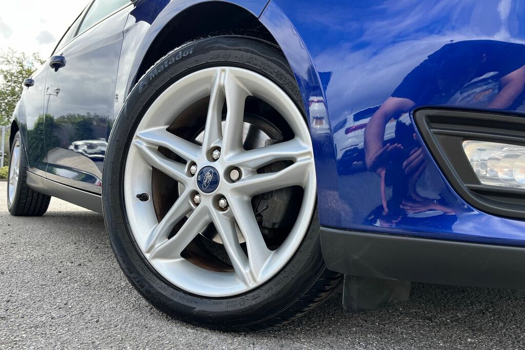 Ford Focus Ford Focus 1.0T Ecoboost Zetec Euro 6 Ss Grey #8
