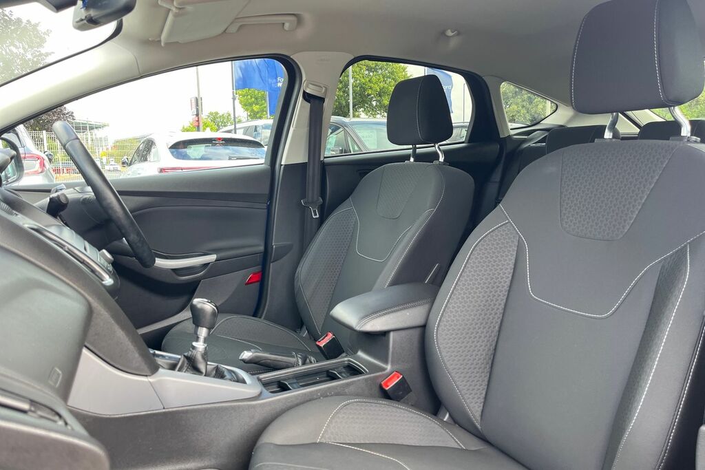 Ford Focus Ford Focus 1.0T Ecoboost Zetec Euro 6 Ss Grey #19