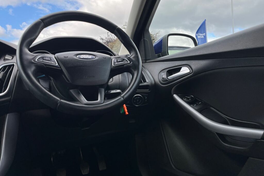 Ford Focus Ford Focus 1.0T Ecoboost Zetec Euro 6 Ss Grey #12