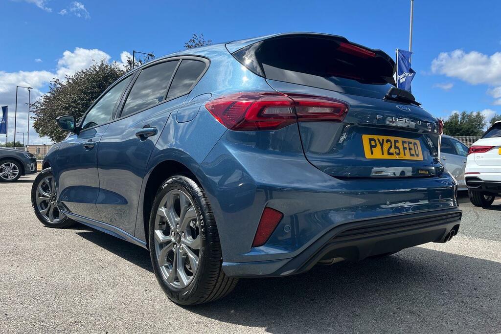 Ford Focus St-line X Edition 1.0L Ecoboost 125Ps Mhev Red #37