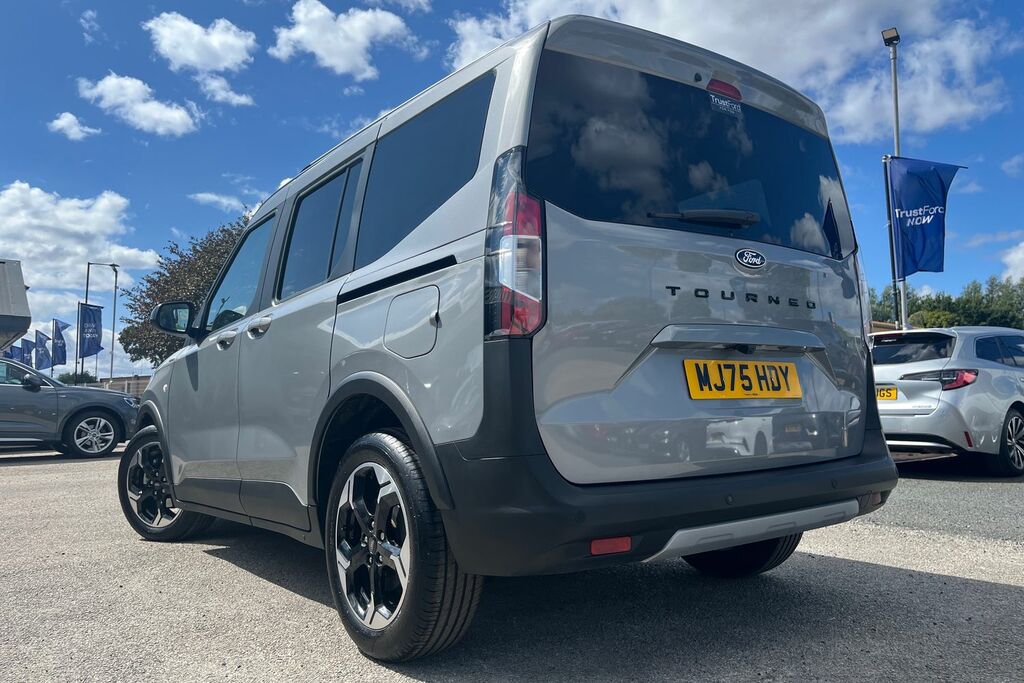 Ford Tourneo Courier 100Kw Titanium 43Kwh 2025 Silver #37