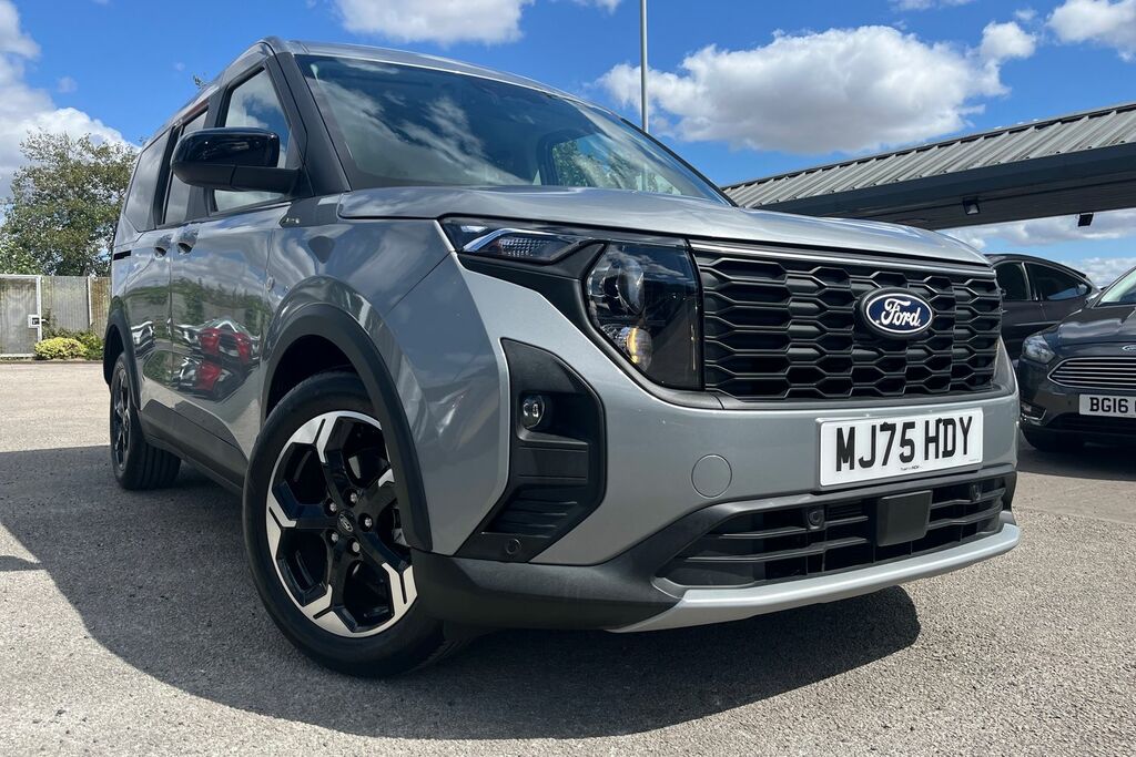 Ford Tourneo Courier 100Kw Titanium 43Kwh 2025 Silver #36