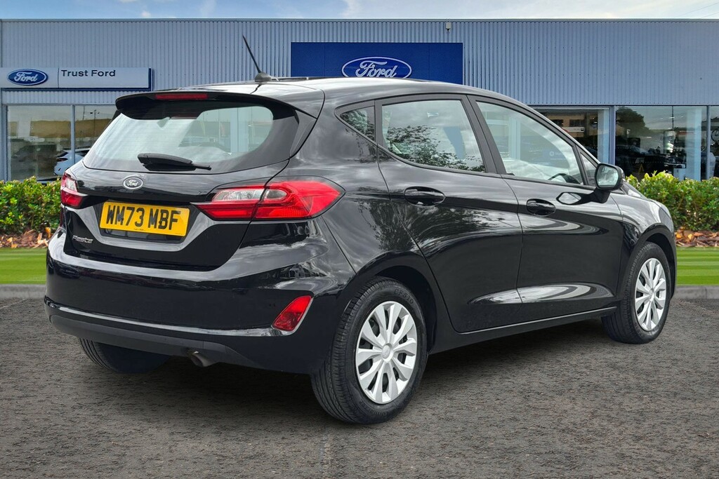 Ford Fiesta Trend Black #4