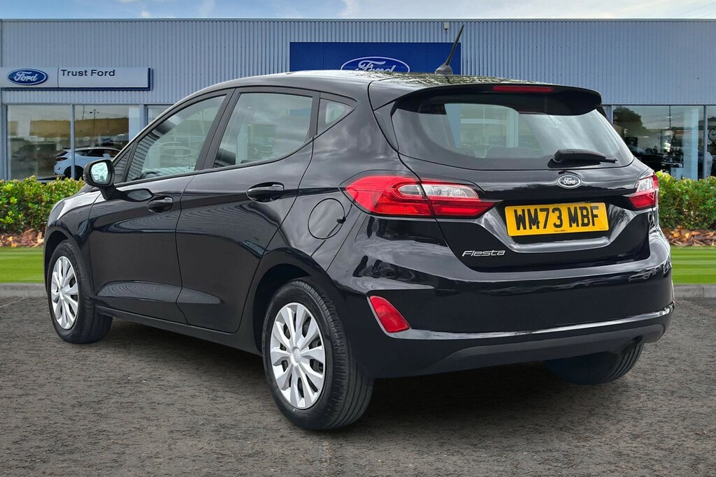 Ford Fiesta Trend Black #2
