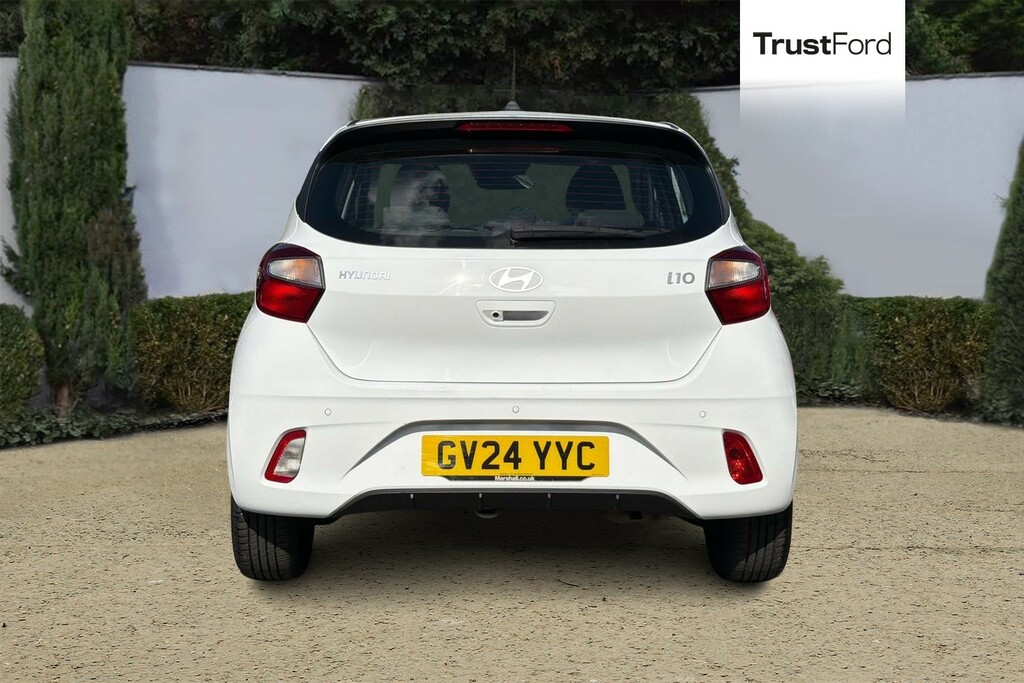 Hyundai I10 Advance White #6