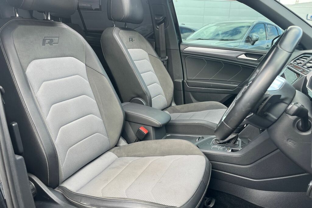Volkswagen Tiguan Allspace Sel Black #17