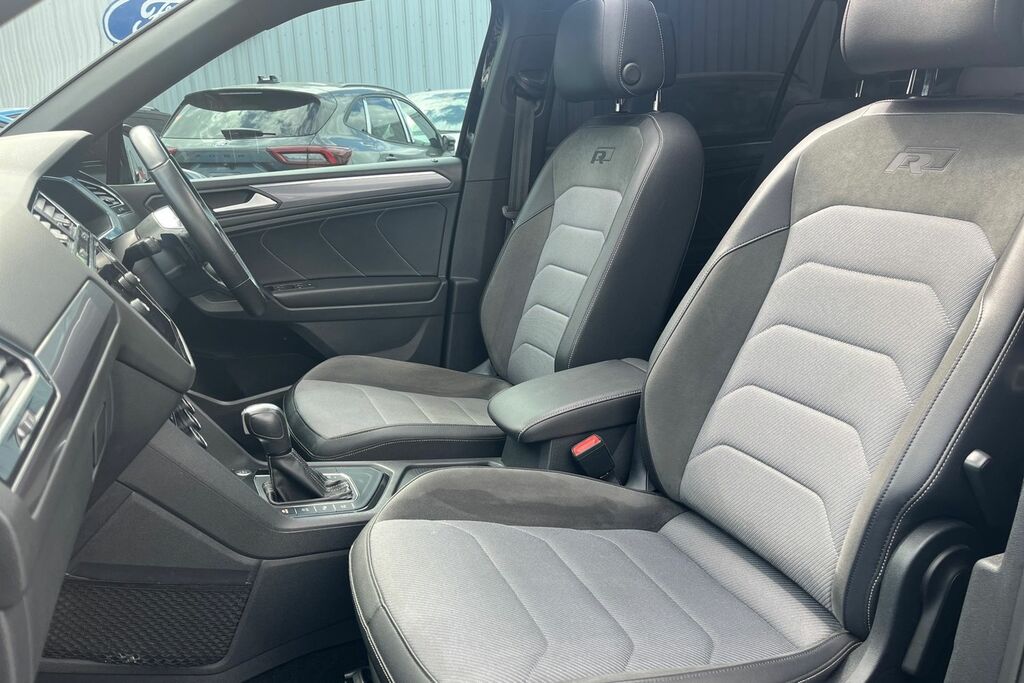 Volkswagen Tiguan Allspace Sel Black #19
