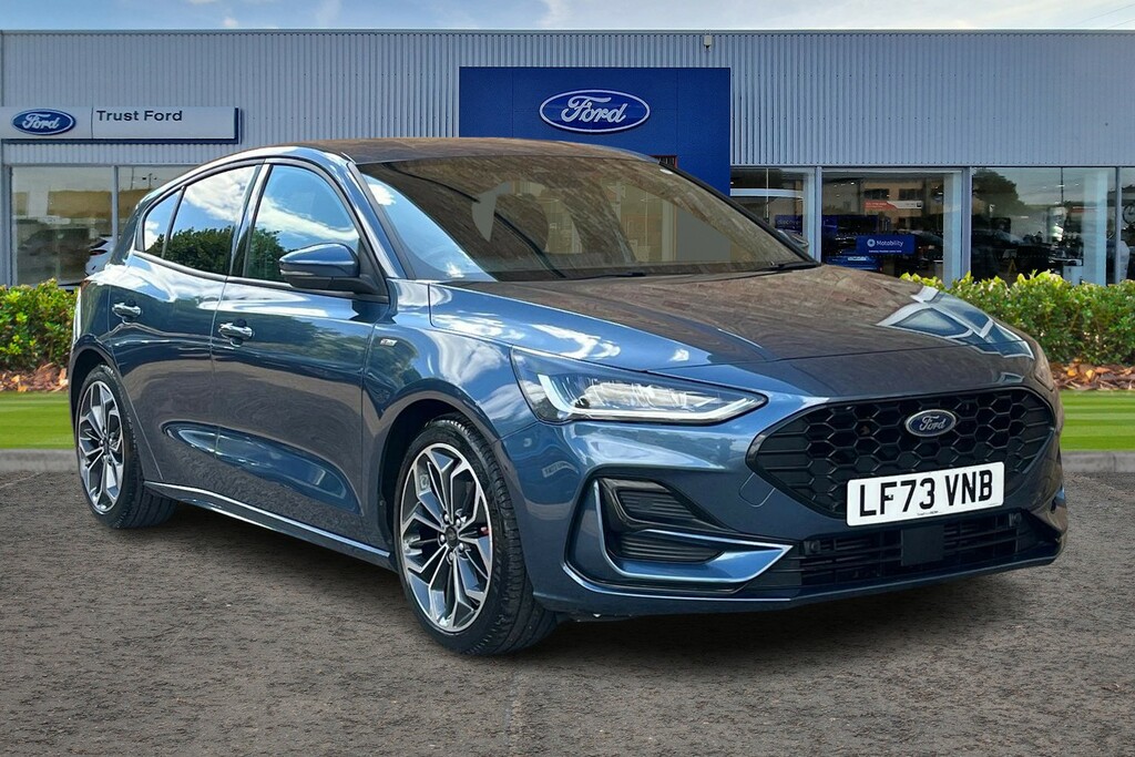 Ford Focus St-line X Blue