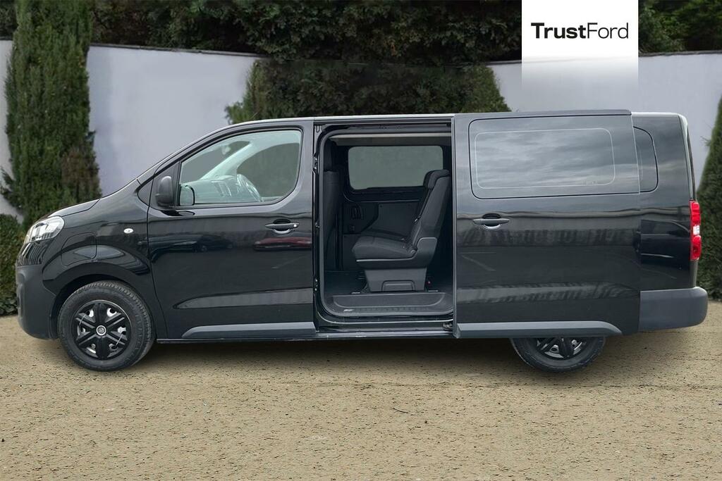 Vauxhall Vivaro Life Combi Black #5