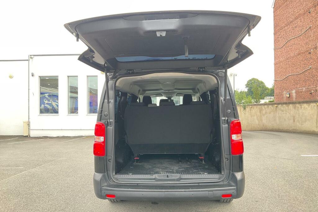 Vauxhall Vivaro Life Combi Black #6