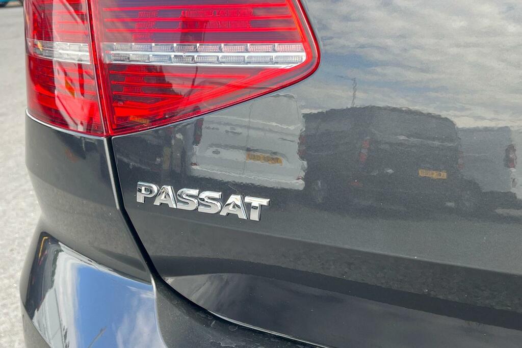 Volkswagen Passat 1.6 Tdi Se Business Silver #23