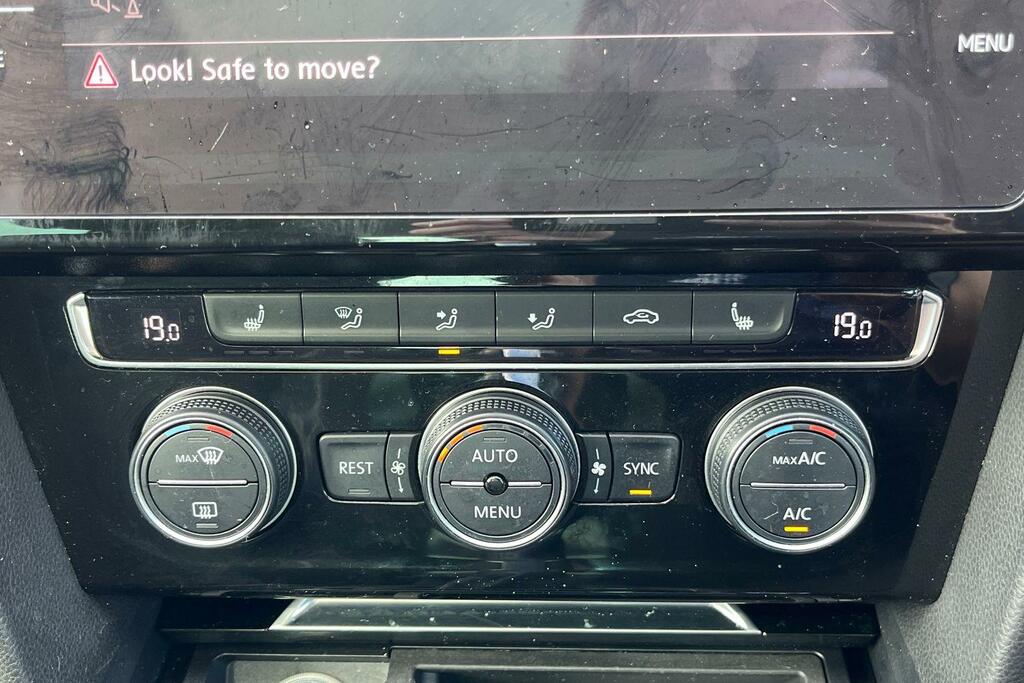 Volkswagen Passat 1.6 Tdi Se Business Silver #36
