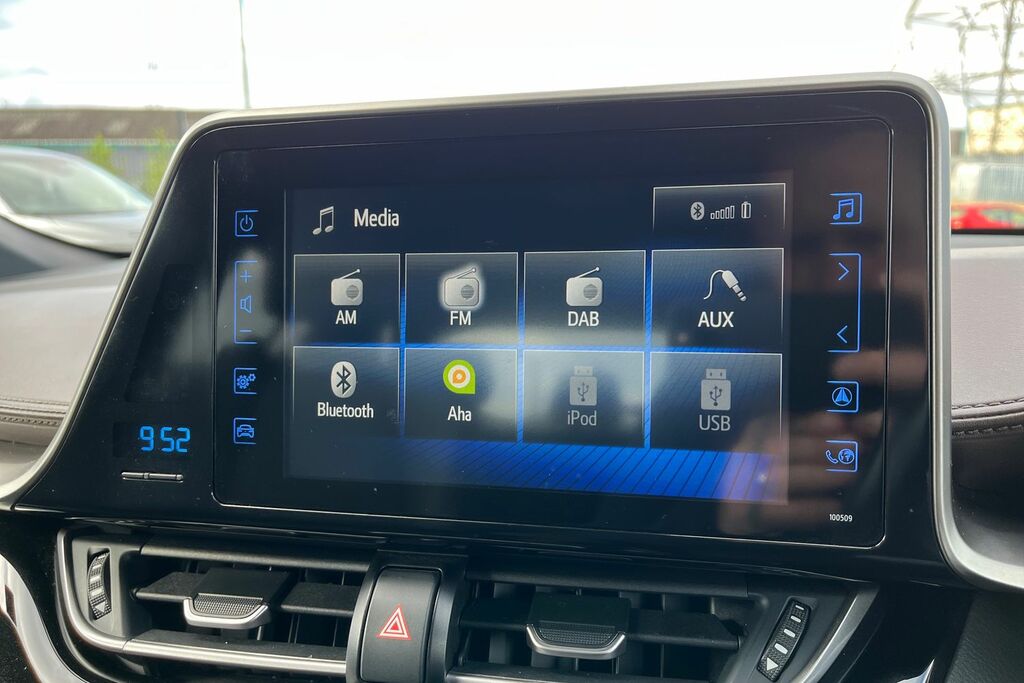 Toyota C-Hr 1.8 Hybrid Dynamic Cvt #27