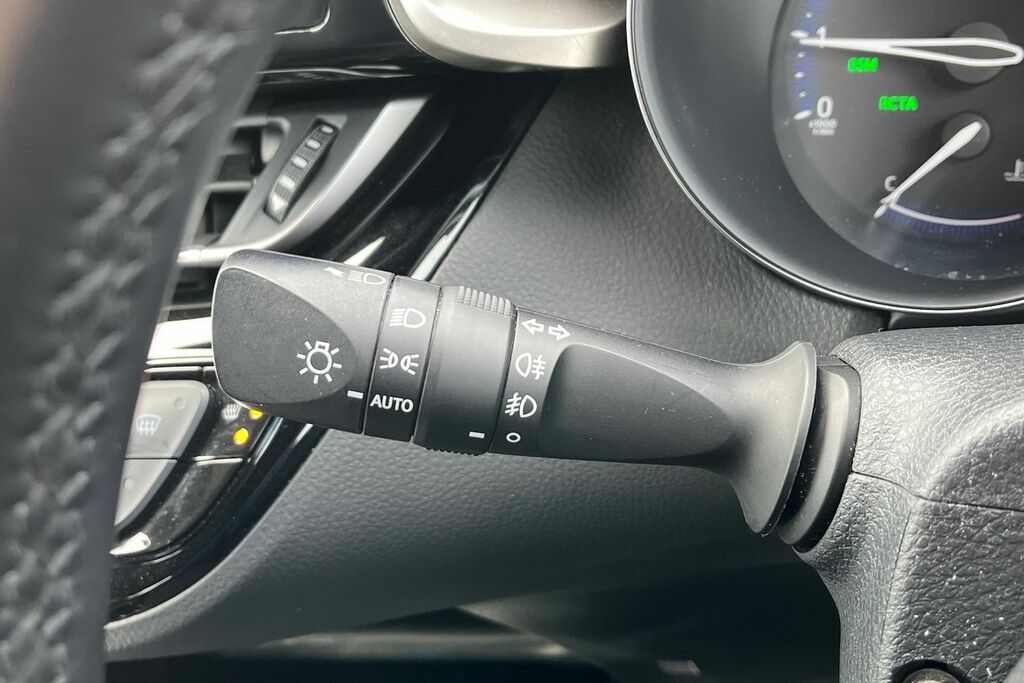 Toyota C-Hr 1.8 Hybrid Dynamic Cvt #14