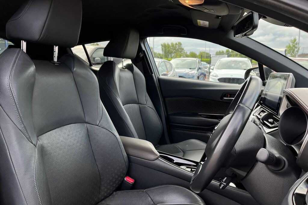 Toyota C-Hr 1.8 Hybrid Dynamic Cvt #17