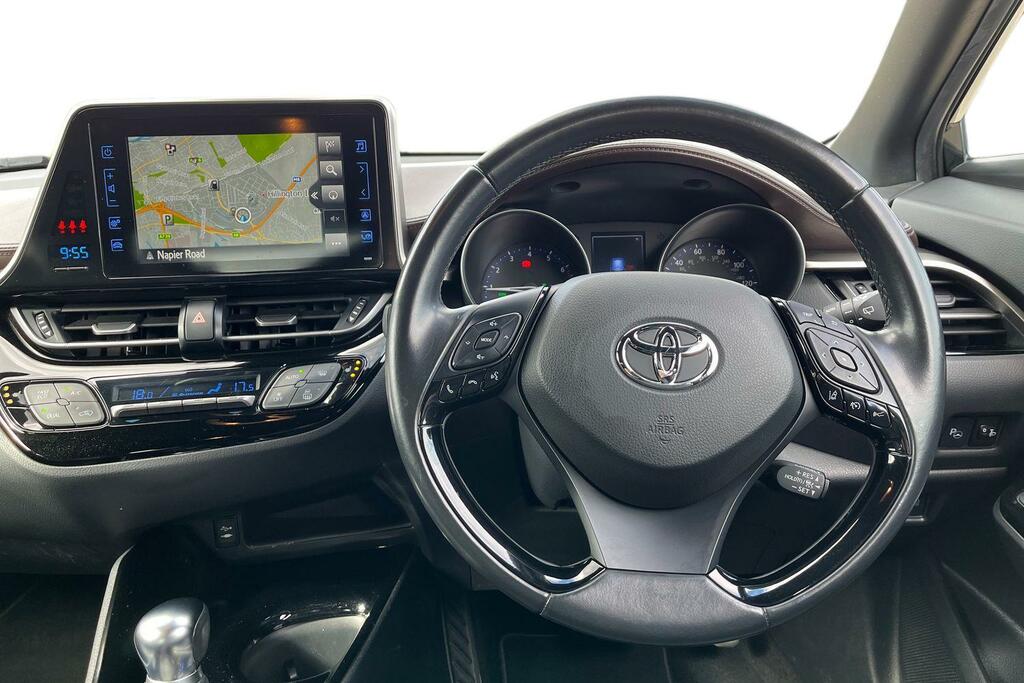 Toyota C-Hr 1.8 Hybrid Dynamic Cvt #11