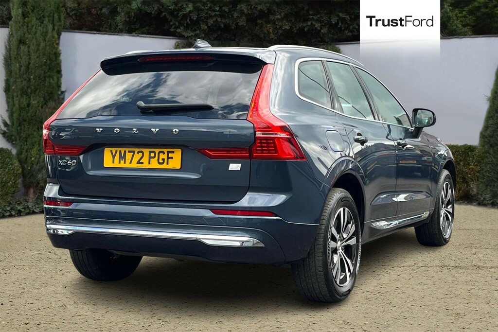 Volvo XC60 2.0 B4d Plus Dark Awd Geartronic Estate Grey #4