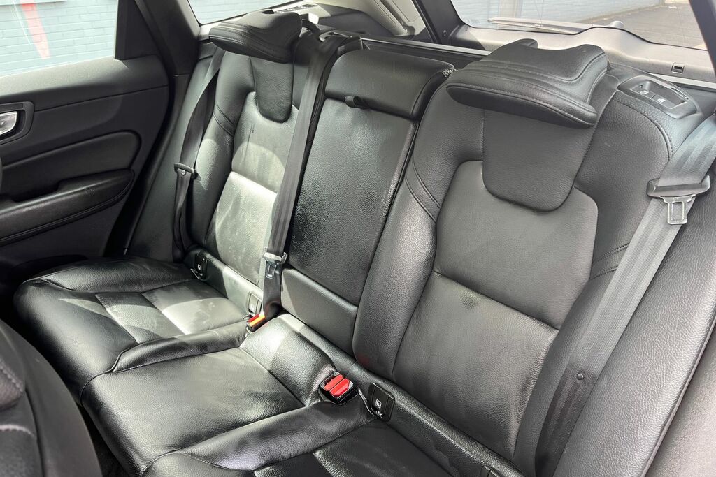 Volvo XC60 2.0 B4d Plus Dark Awd Geartronic Estate Grey #20