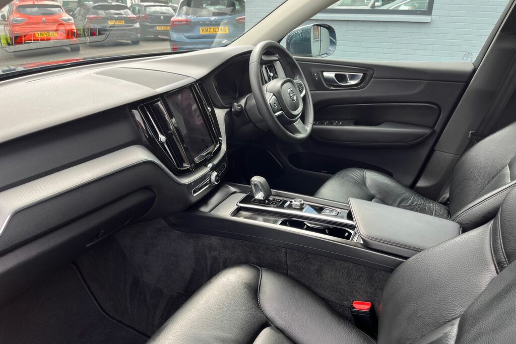 Volvo XC60 2.0 B4d Plus Dark Awd Geartronic Estate Grey #18