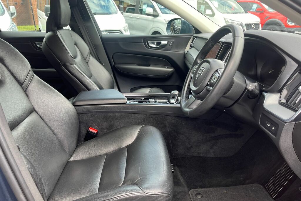 Volvo XC60 2.0 B4d Plus Dark Awd Geartronic Estate Grey #17