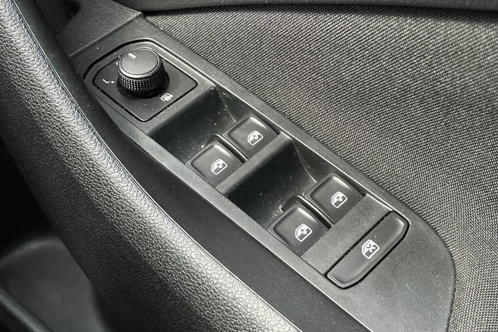 Skoda Scala 1.5 Tsi Se Technology Euro 6 Ss 11,982 Car #16
