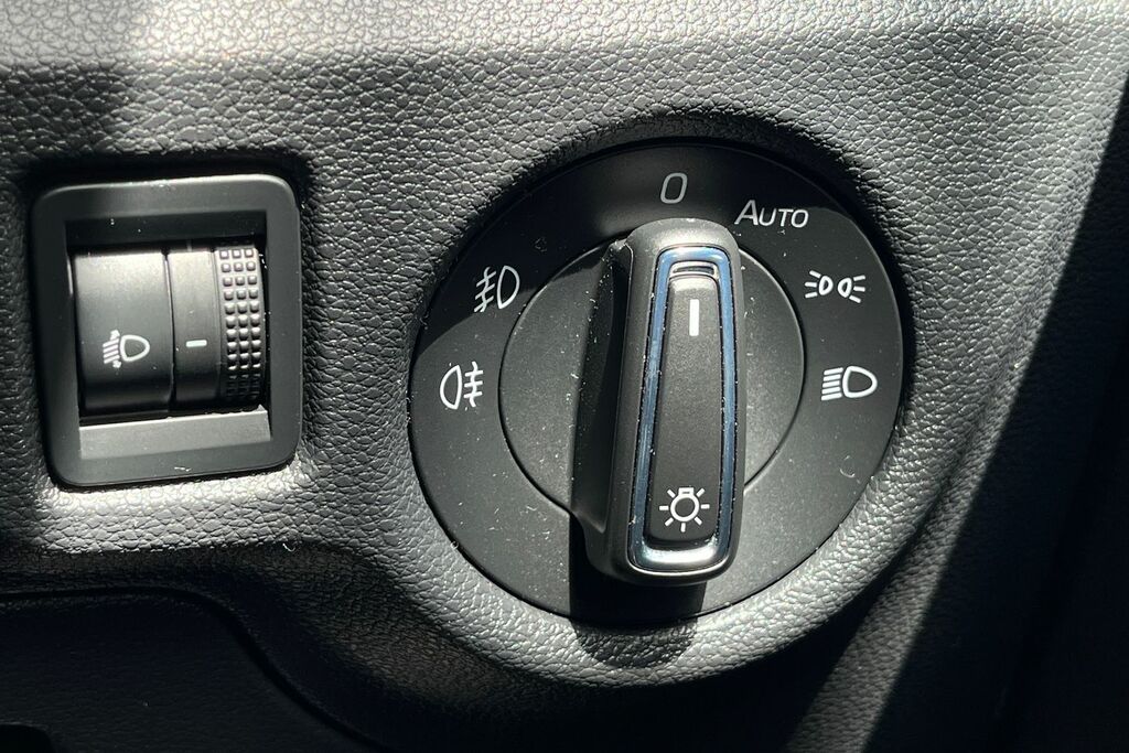 Skoda Scala 1.5 Tsi Se Technology Euro 6 Ss 11,982 Car #35