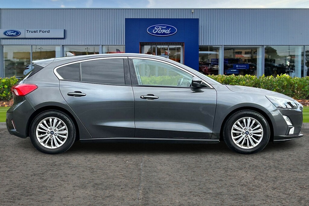 Ford Focus Titanium #3