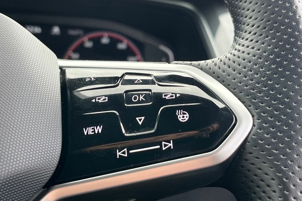 Volkswagen Tiguan R-line White #32
