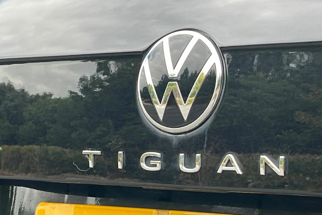 Volkswagen Tiguan R-line White #40