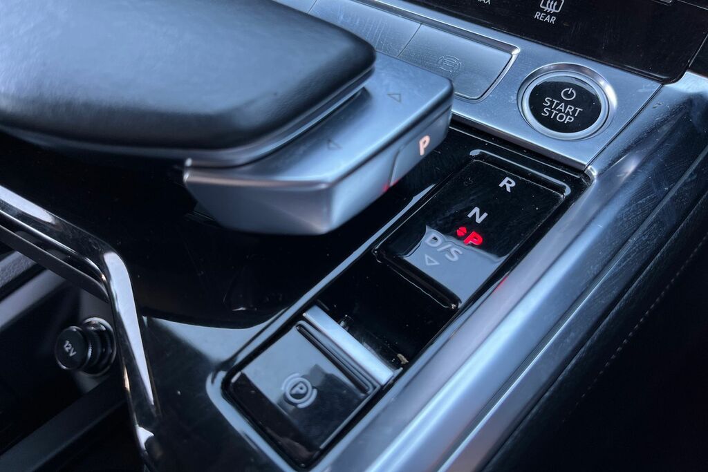 Audi E-tron 50 Sport Quattro 71.2Kwh 11Kw Charger Black #32