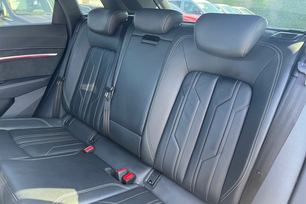 Audi E-tron 50 Sport Quattro 71.2Kwh 11Kw Charger Black #20