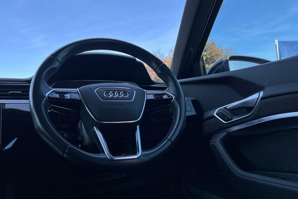 Audi E-tron 50 Sport Quattro 71.2Kwh 11Kw Charger Black #12