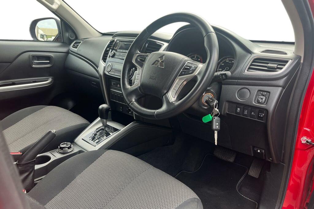 Mitsubishi L200 2.2 Di-d Dc Barbarian X 4Wd Euro 6 Ss Grey #9
