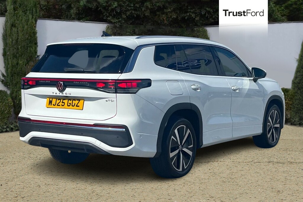 Volkswagen Tayron 1.5 Etsi Mhev Elegance Suv Hybrid Dsg E White #4