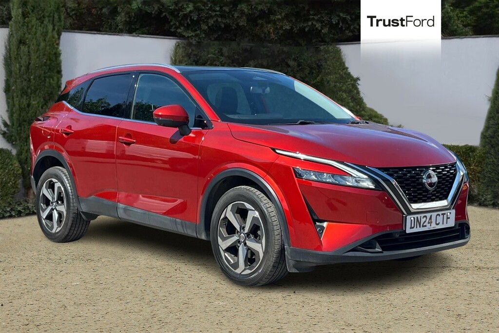 Nissan Qashqai N-connecta Red