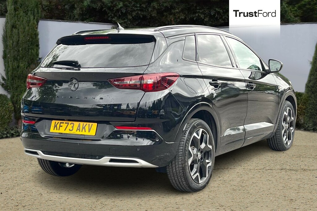 Vauxhall Grandland Ultimate Black #4
