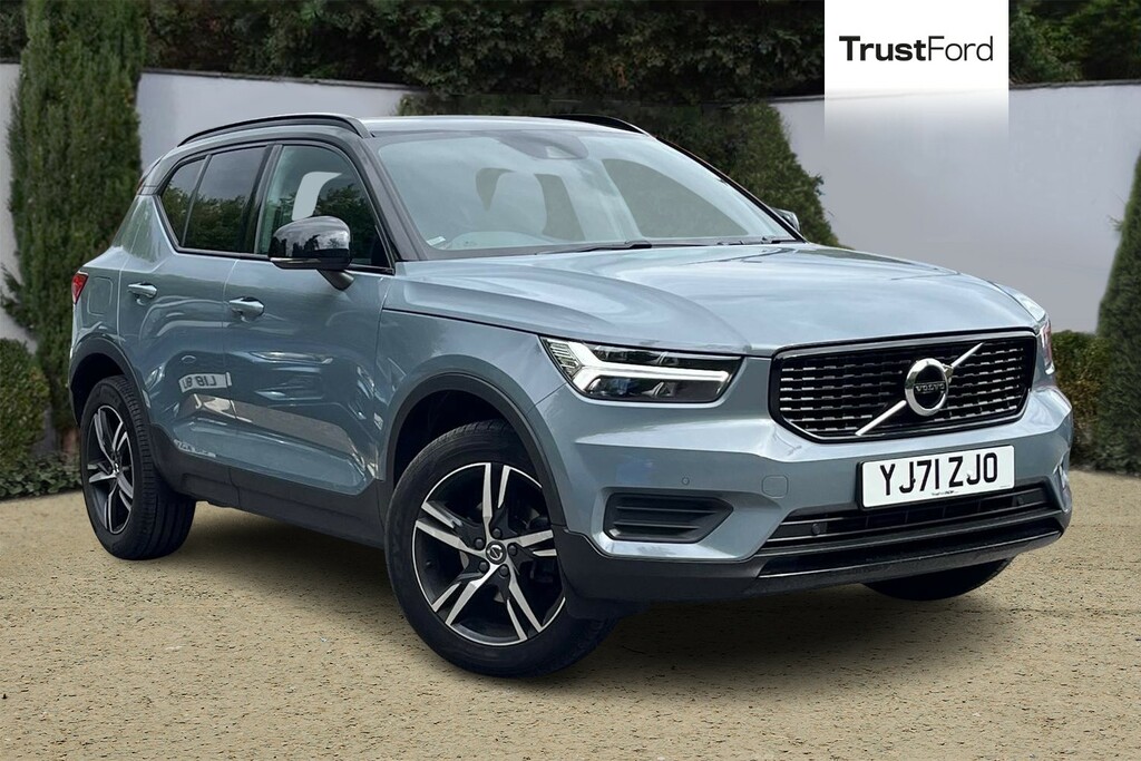 Volvo XC40 R Design Grey