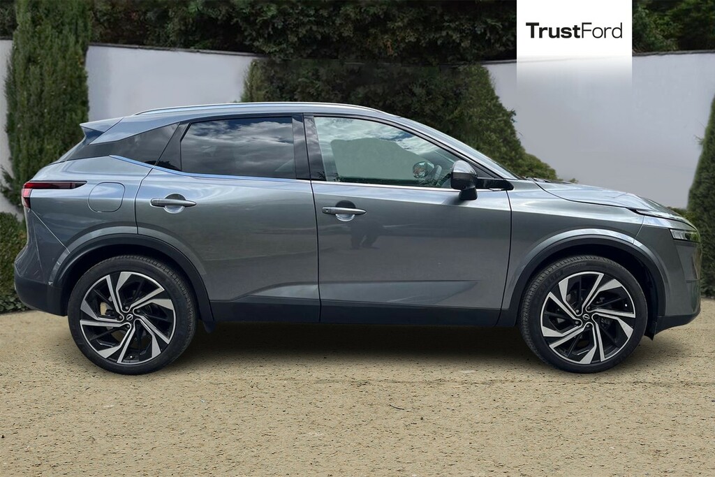 Nissan Qashqai Tekna Grey #3