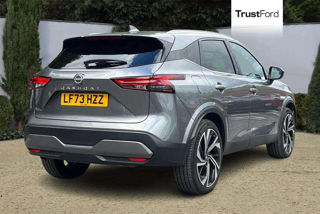 Nissan Qashqai Tekna Grey #4