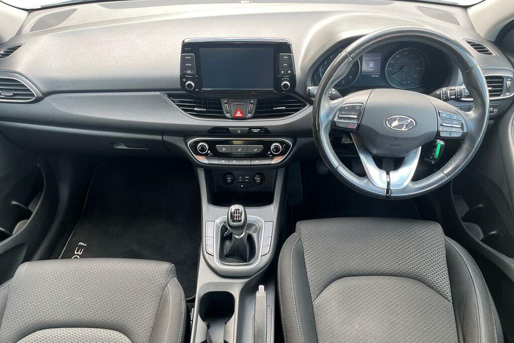 Hyundai I30 Estate 1.4T Gdi Se Nav Dct Silver #10