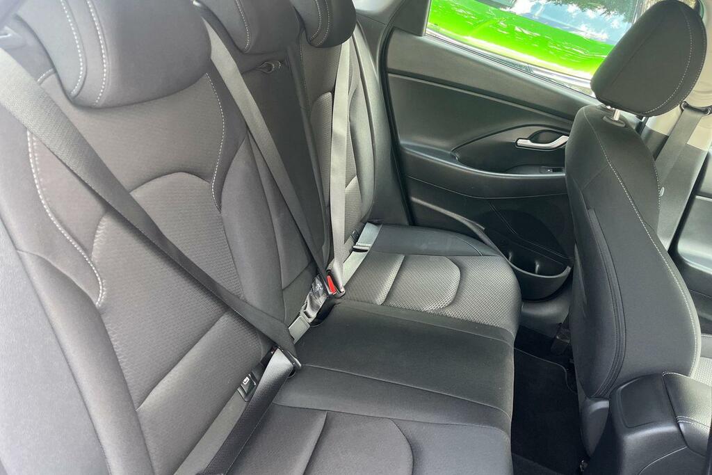 Hyundai I30 Estate 1.4T Gdi Se Nav Dct Silver #20