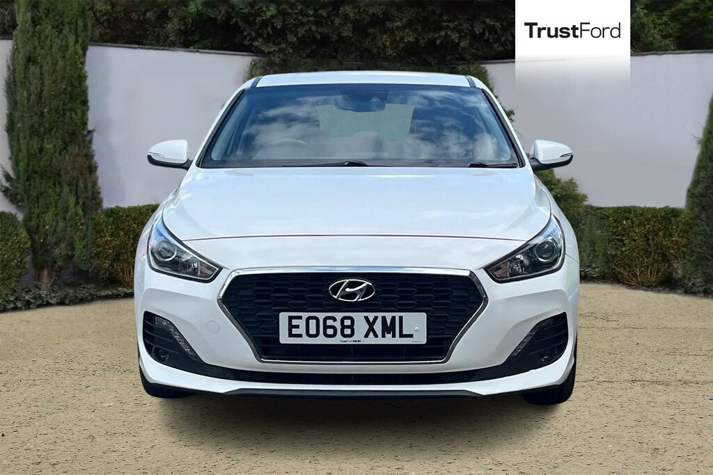 Hyundai I30 Se White #6
